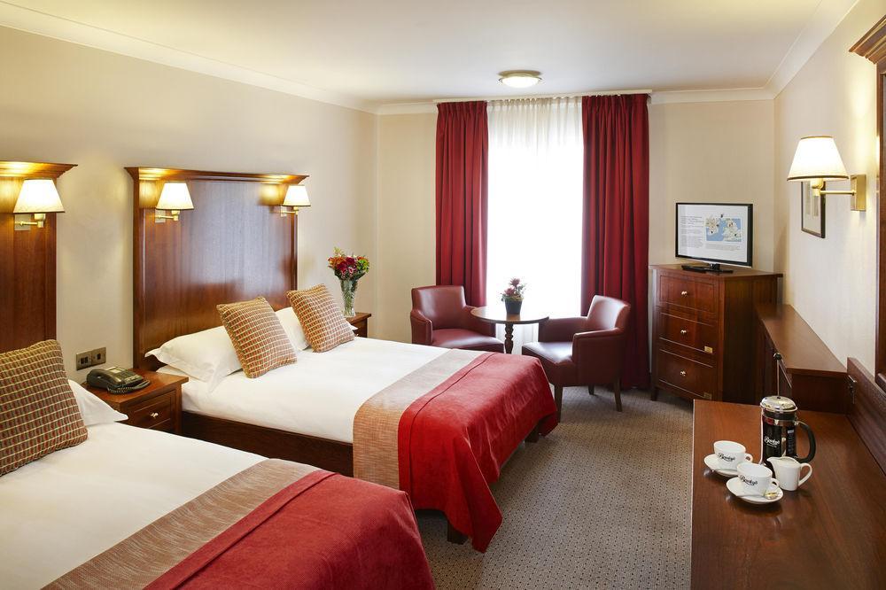 Clayton Hotel Ballsbridge Dublin Exterior photo