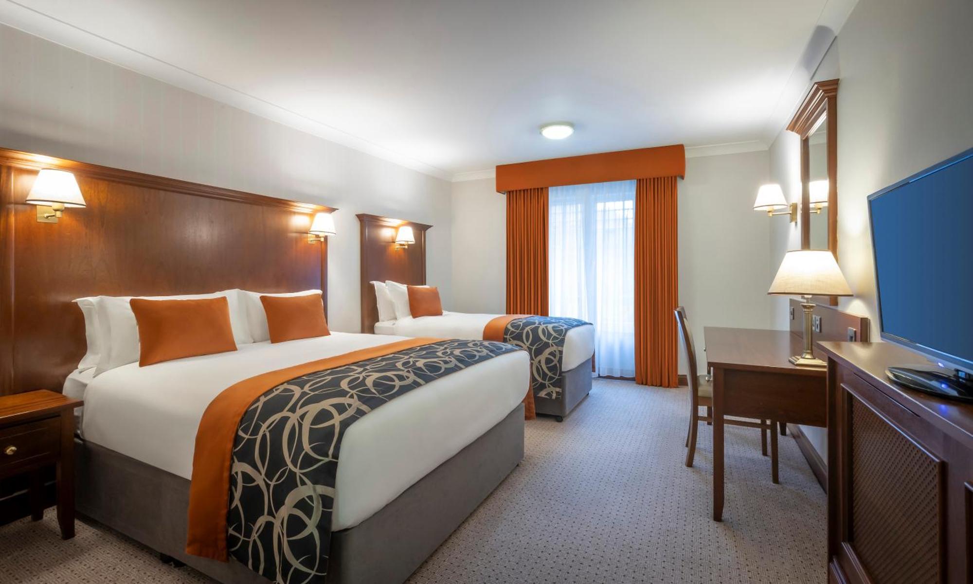 Clayton Hotel Ballsbridge Dublin Exterior photo
